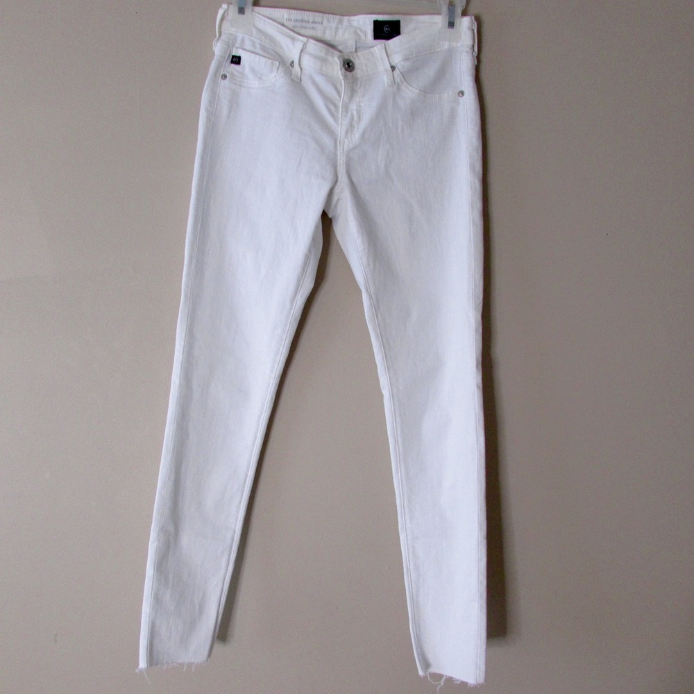 New! Never Worn! AG White Jeans!